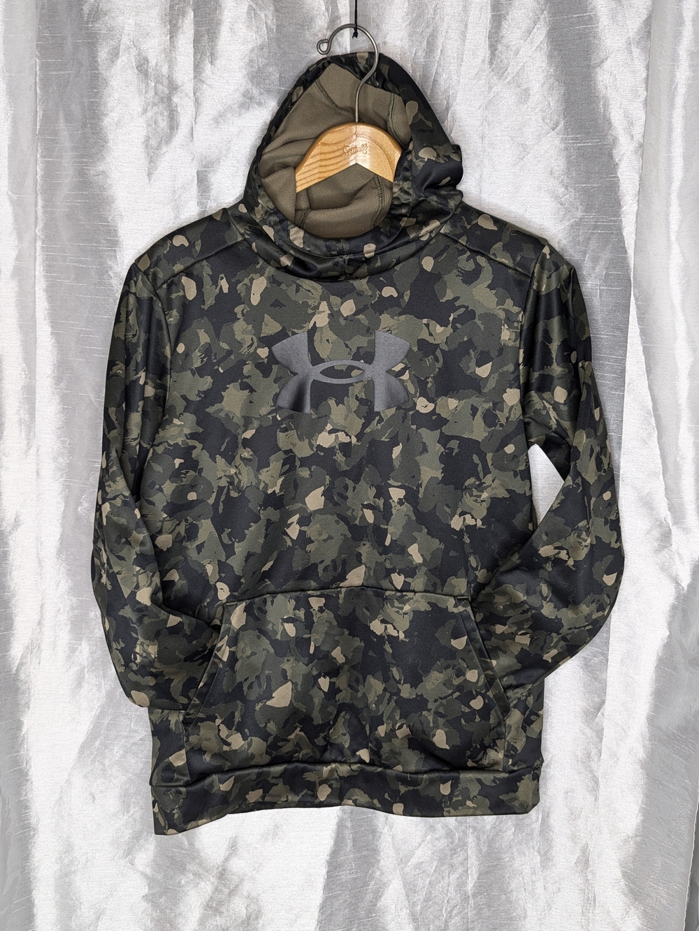 Under Armour Boys XL Loose Camo Fleece Pullover Hoodie Pockets Black Olive